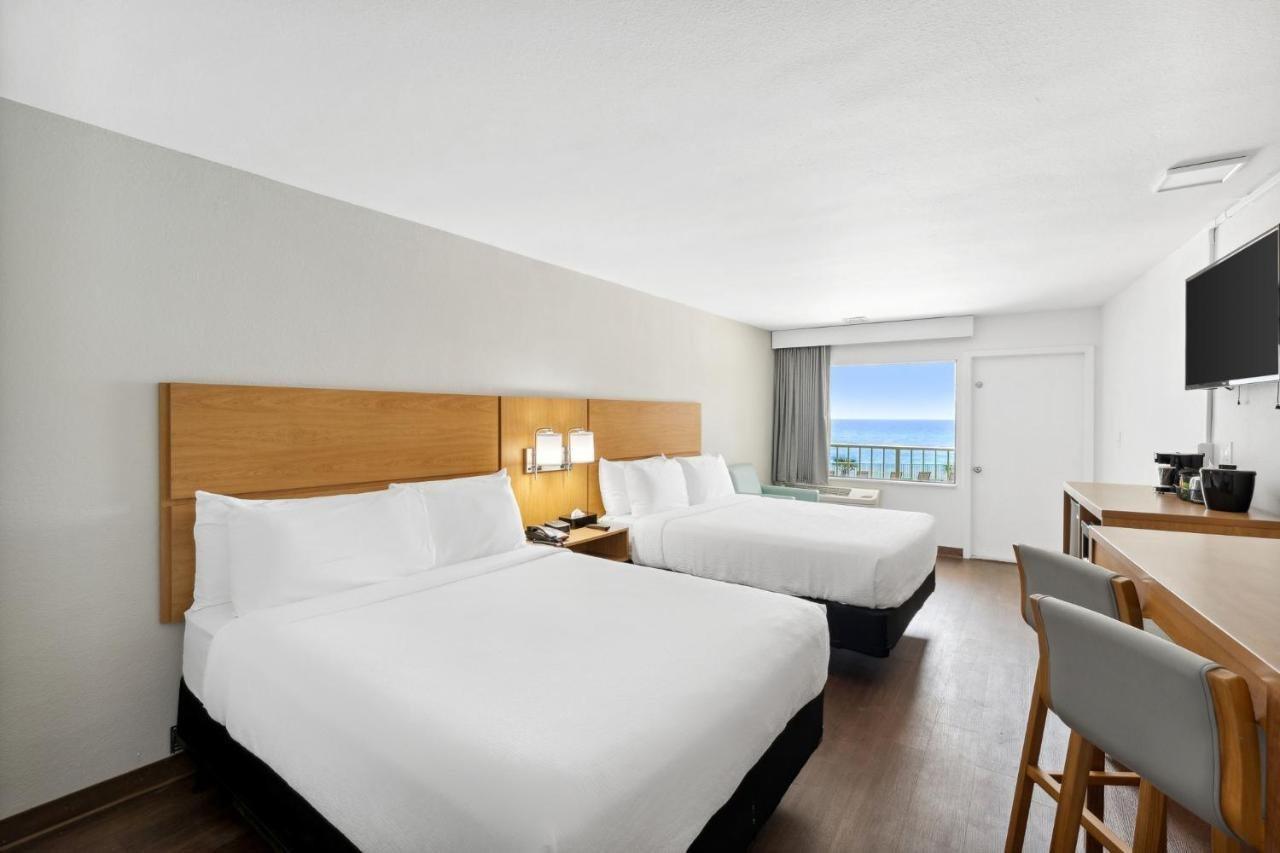 Chateau Beachfront Hotel, A By The Sea Resort パナマシティービーチ エクステリア 写真