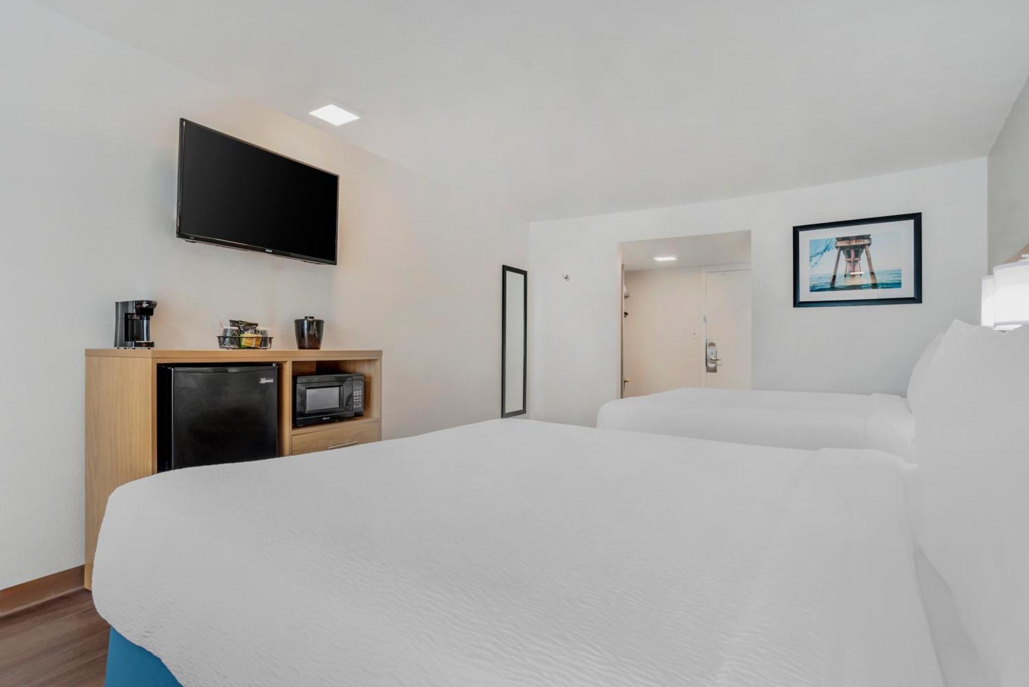 Chateau Beachfront Hotel, A By The Sea Resort パナマシティービーチ エクステリア 写真