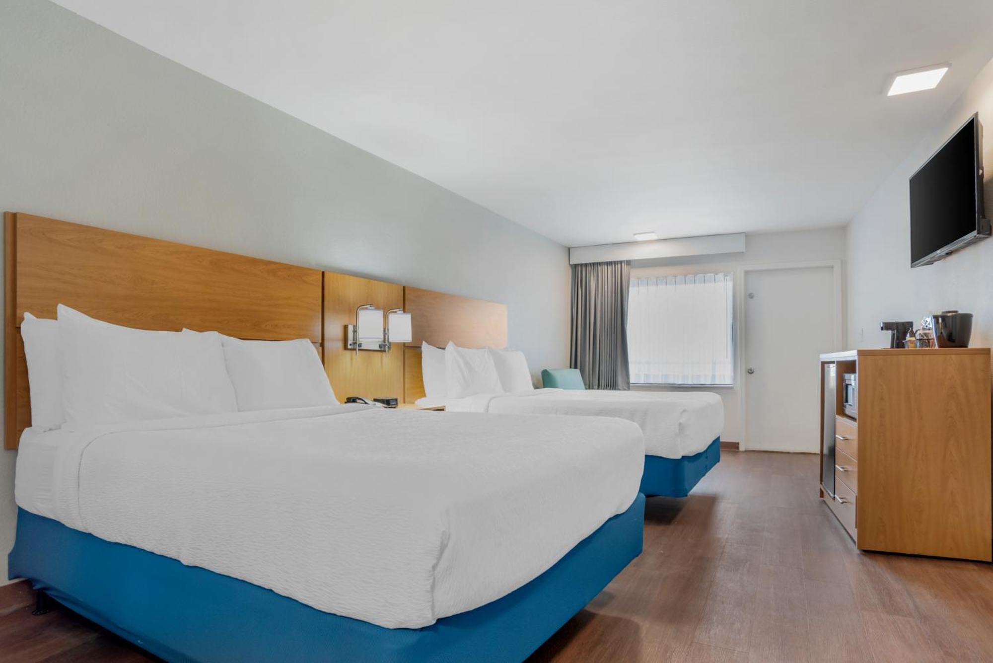 Chateau Beachfront Hotel, A By The Sea Resort パナマシティービーチ エクステリア 写真