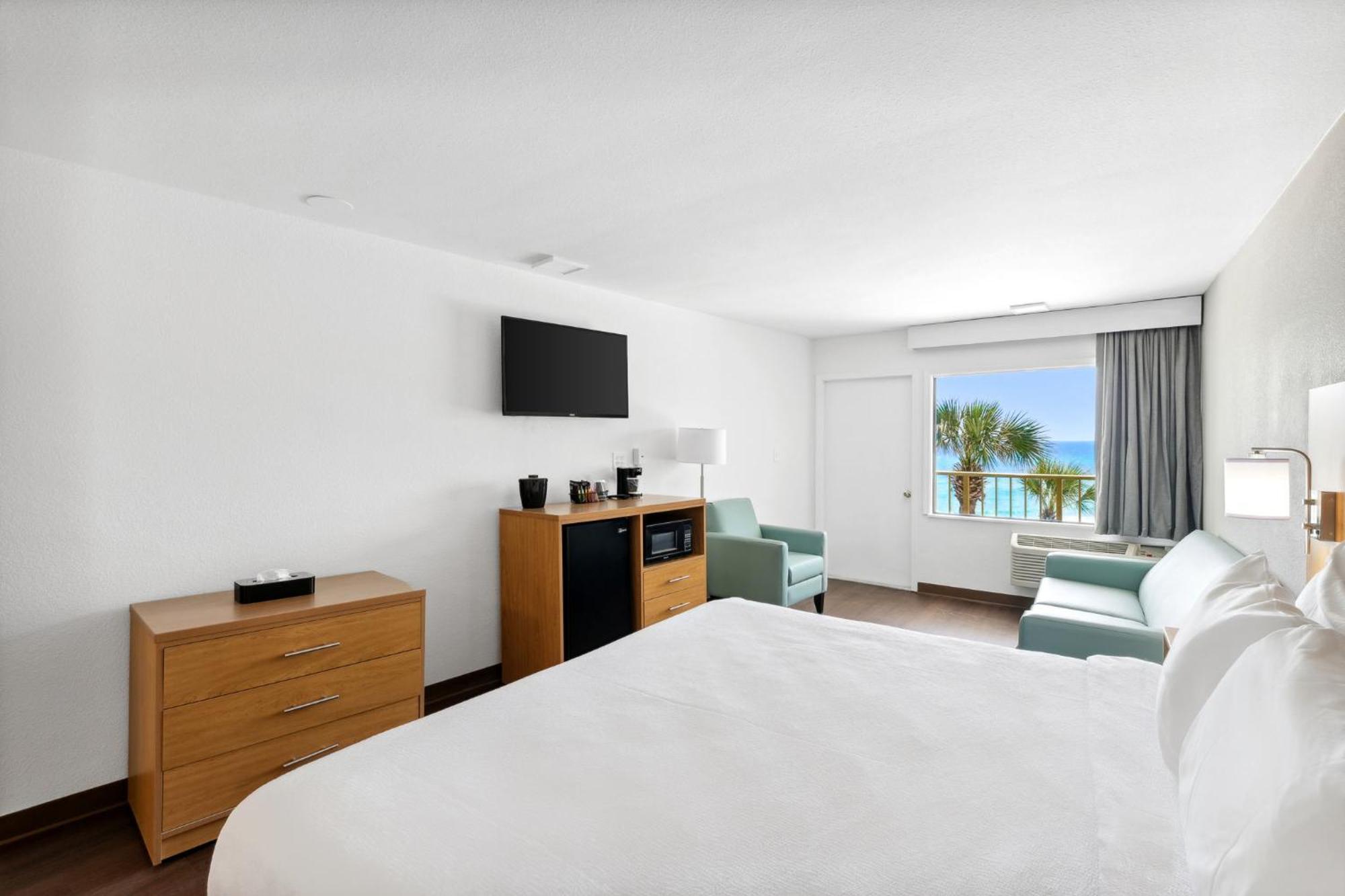 Chateau Beachfront Hotel, A By The Sea Resort パナマシティービーチ エクステリア 写真
